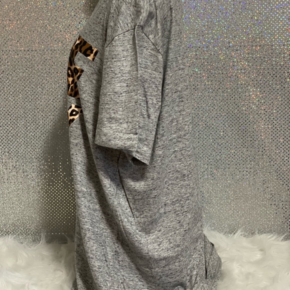 🔥New Victoria Secret Tee & Boy Friend Pant Set (Rare Limited Edition)🔥 - Picture 4 of 8